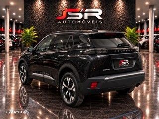 Peugeot 2008 1.2 PureTech Allure - 4