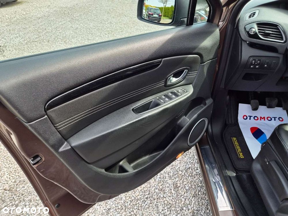 Renault Grand Scenic - 15