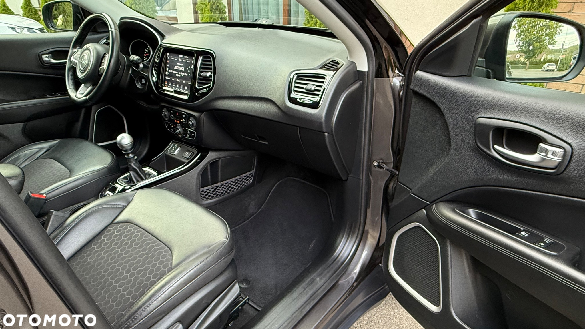 Jeep Compass 1.4 TMair Night Eagle FWD S&S - 17