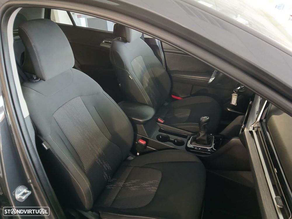 Kia Sportage 1.6 T-GDI Drive - 18