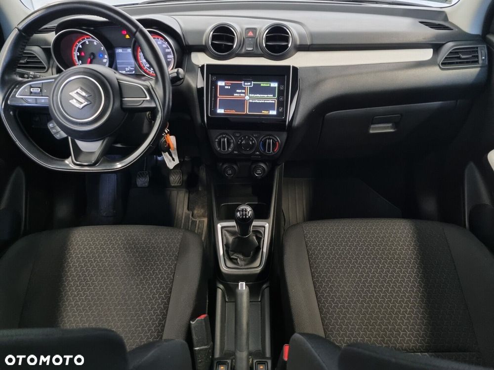 Suzuki Swift 1.2 SHVS Premium Plus - 11