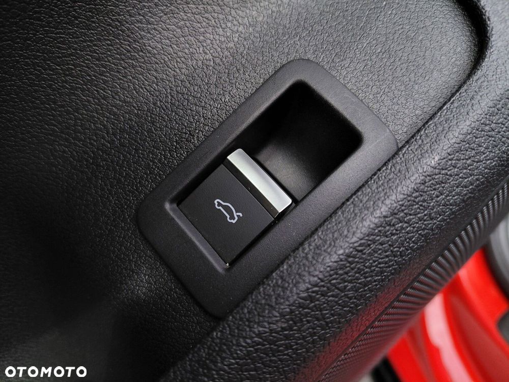 Audi A4 Avant 40 TFSI mHEV S Line S tronic - 17