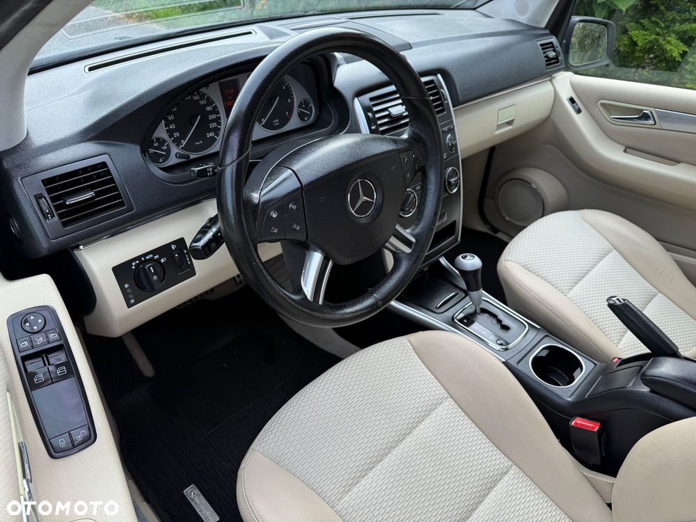 Mercedes-Benz Klasa B 200 Autotronic - 9