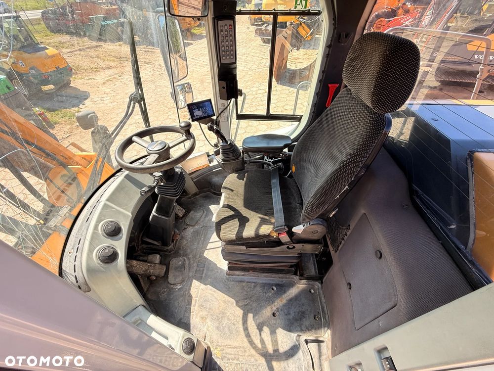 Liebherr L556 Xp Xpower, Opony Bridgestone 90%, szufla wysokiego wysypu załadunku - 10