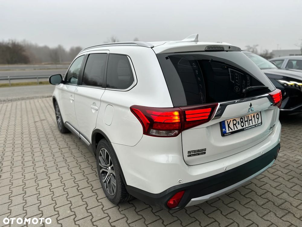 Mitsubishi Outlander 2.0 Intense Comfort 4WD CVT - 5