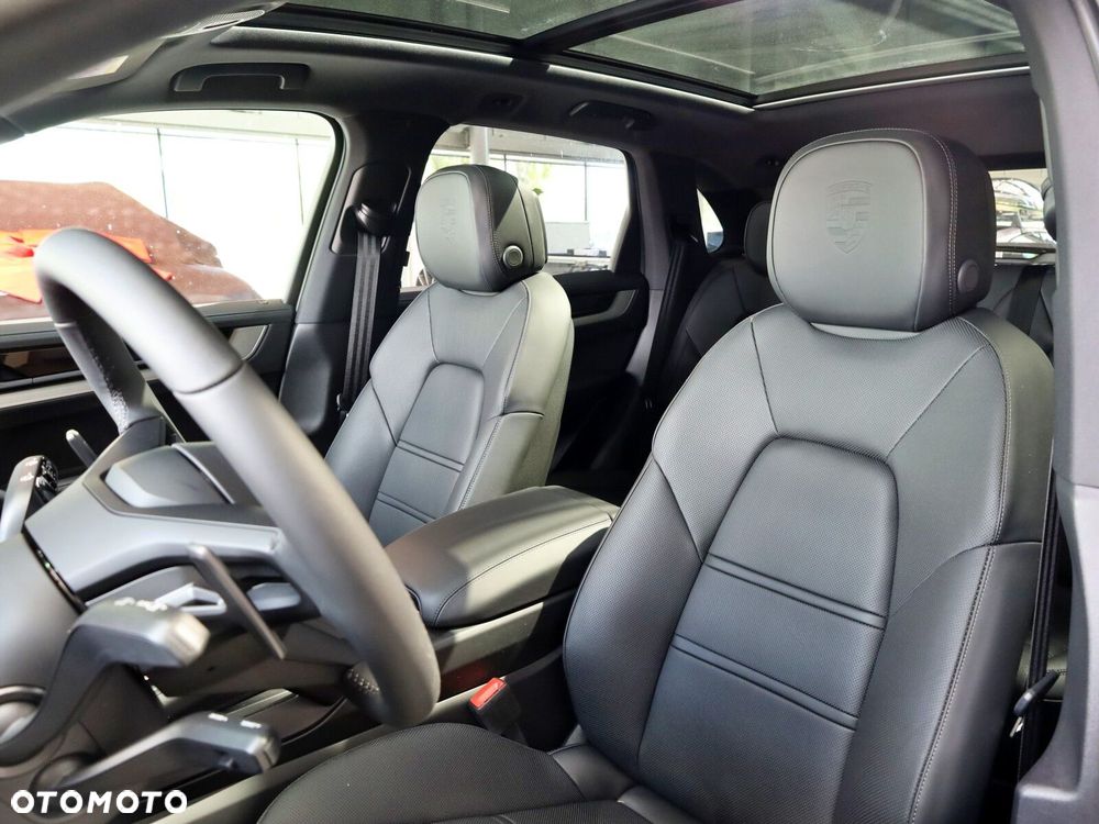 Porsche Cayenne - 11