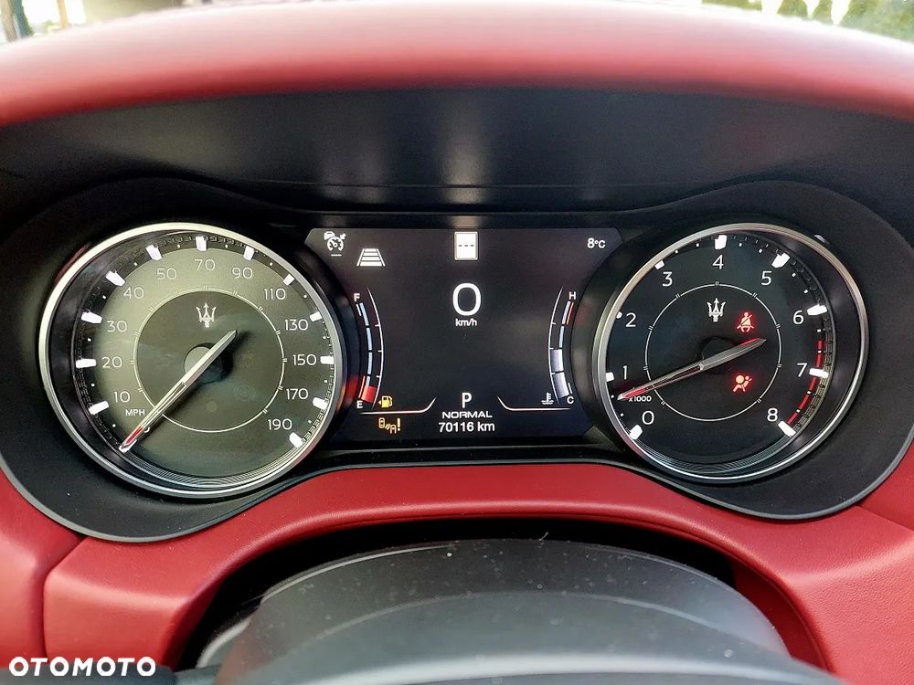 Maserati Ghibli GranSport - 27