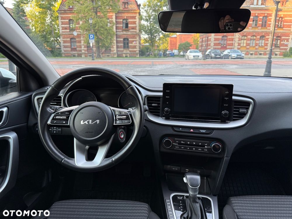 Kia XCeed - 14