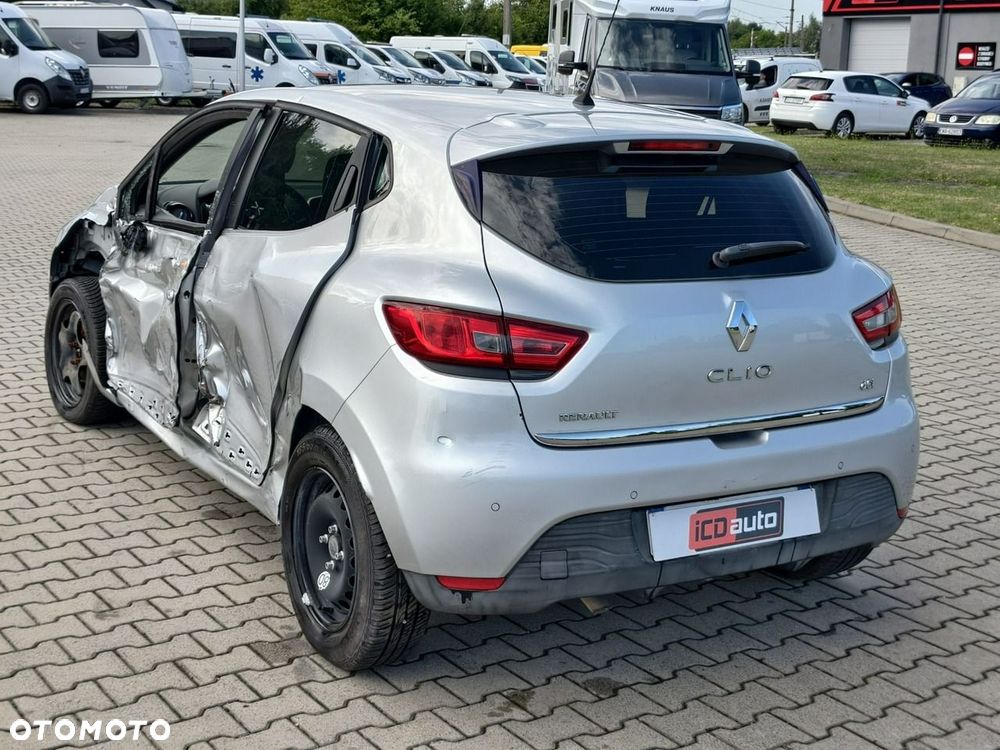 Renault Clio - 5
