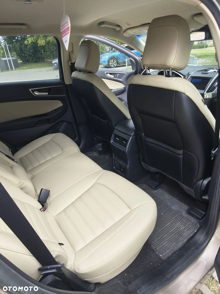 Ford Edge - 12