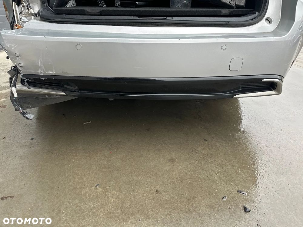 Toyota Corolla 1.8 Hybrid Comfort - 22