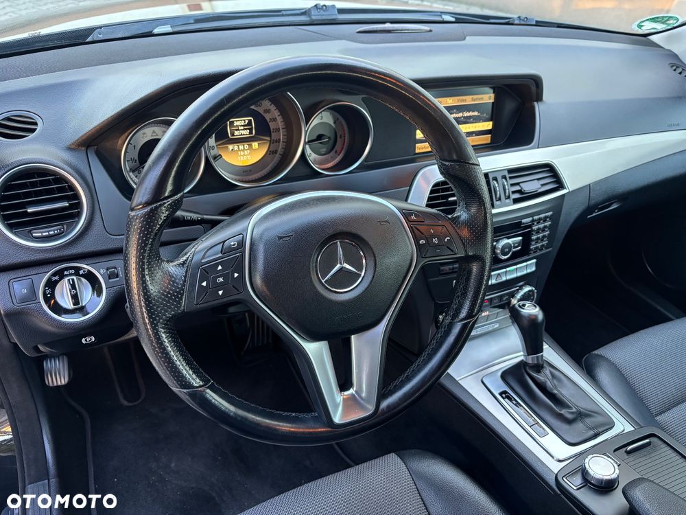 Mercedes-Benz Klasa C 220 (BlueTEC) d T 7G-TRONIC Avantgarde - 13