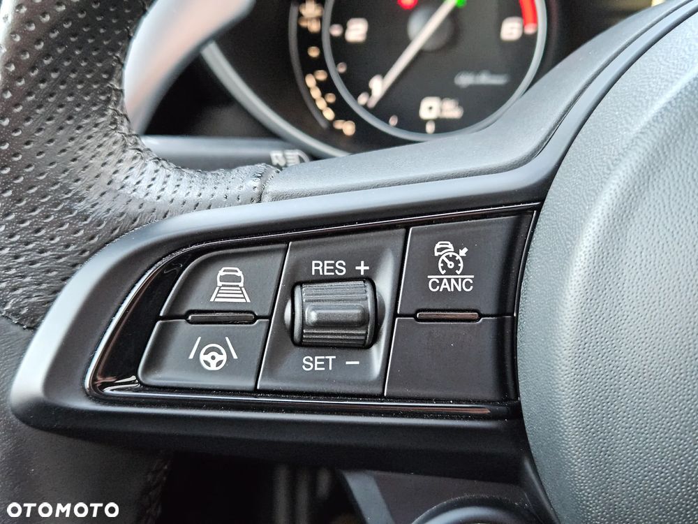 Alfa Romeo Giulia 2.2 D Turbo Veloce TI Q4 - 28