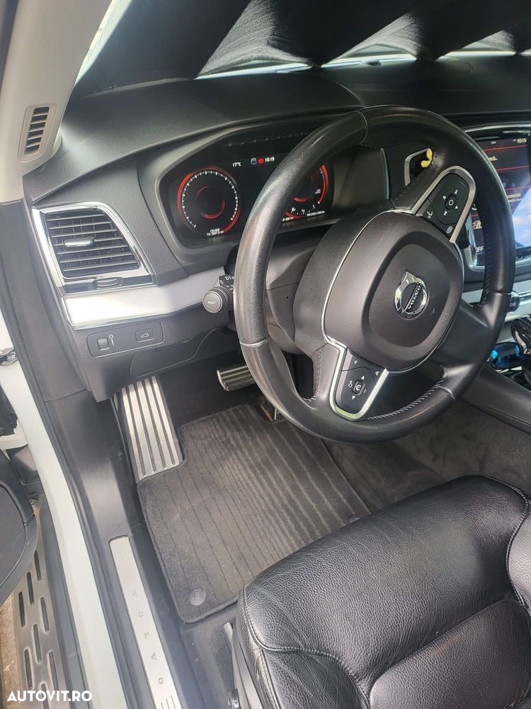 Volvo XC 90 D5 AWD Geartronic Inscription - 12