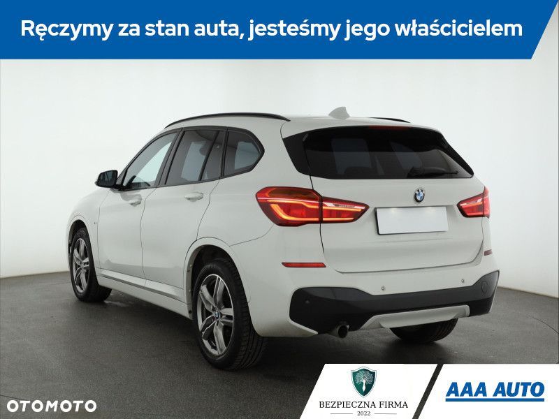 BMW X1 - 6