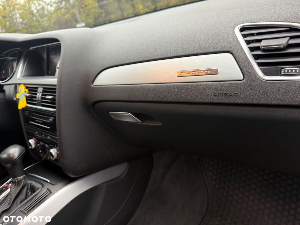 Audi A4 Avant 3.0 TDI DPF clean diesel quattro S tronic S line Sportpaket - 15