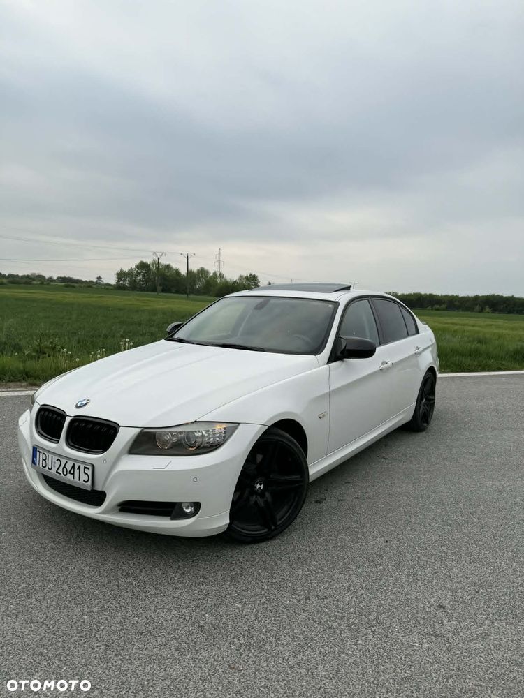 BMW Seria 3 318i - 5