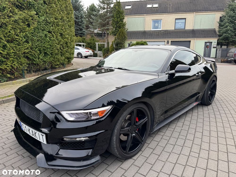 Ford Mustang - 3