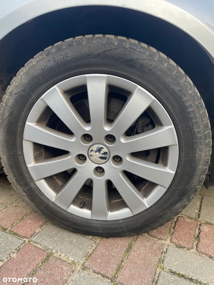 Volkswagen Passat 2.0 TDI Comfortline - 26