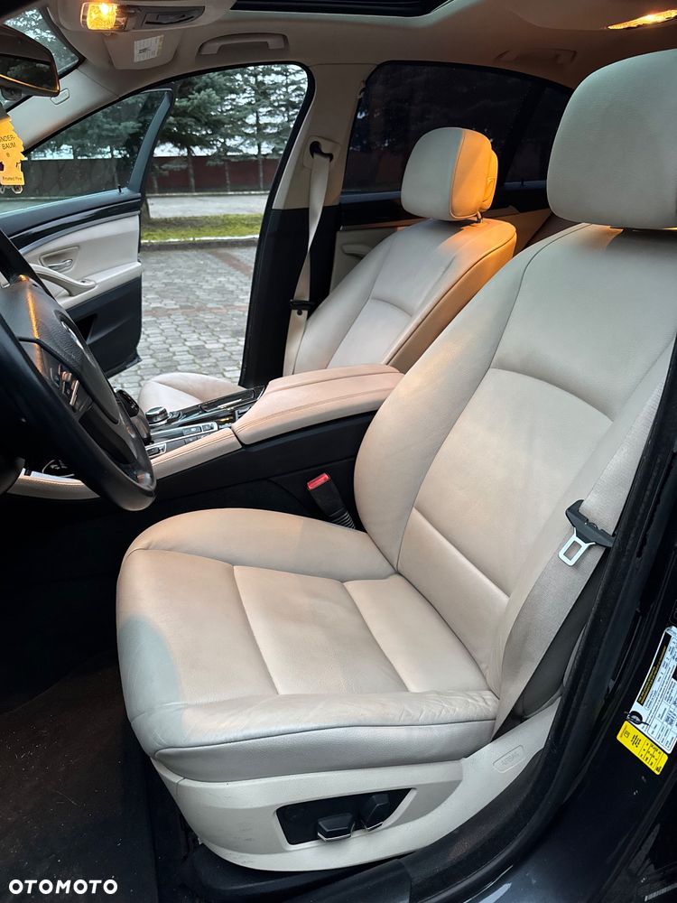 BMW Seria 5 528i - 19