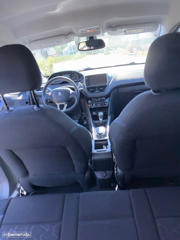 Peugeot 2008 PureTech 110 Stop&Start EAT6 Allure - 18