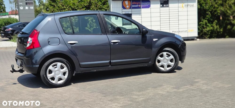 Dacia Sandero 1.2 16V Laureate - 16