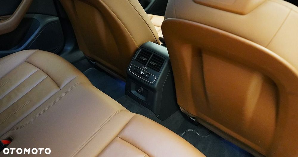 Audi A4 Avant - 30