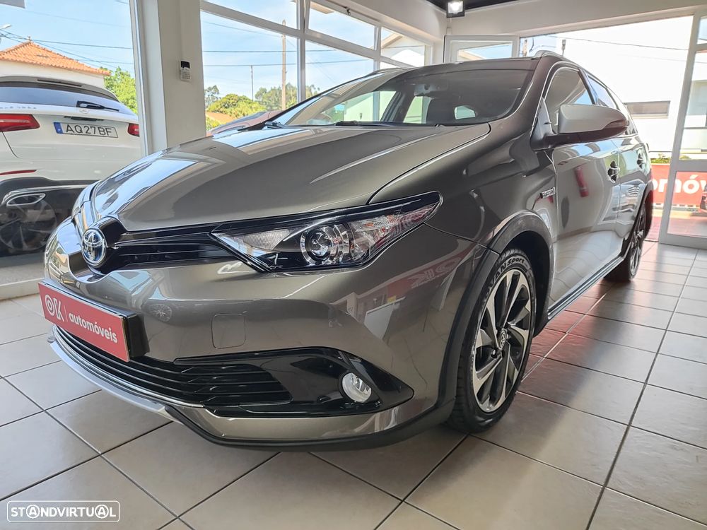 Toyota Auris Touring Sports 1.8 HSD Comfort +P.Techno+P.Sport - 6