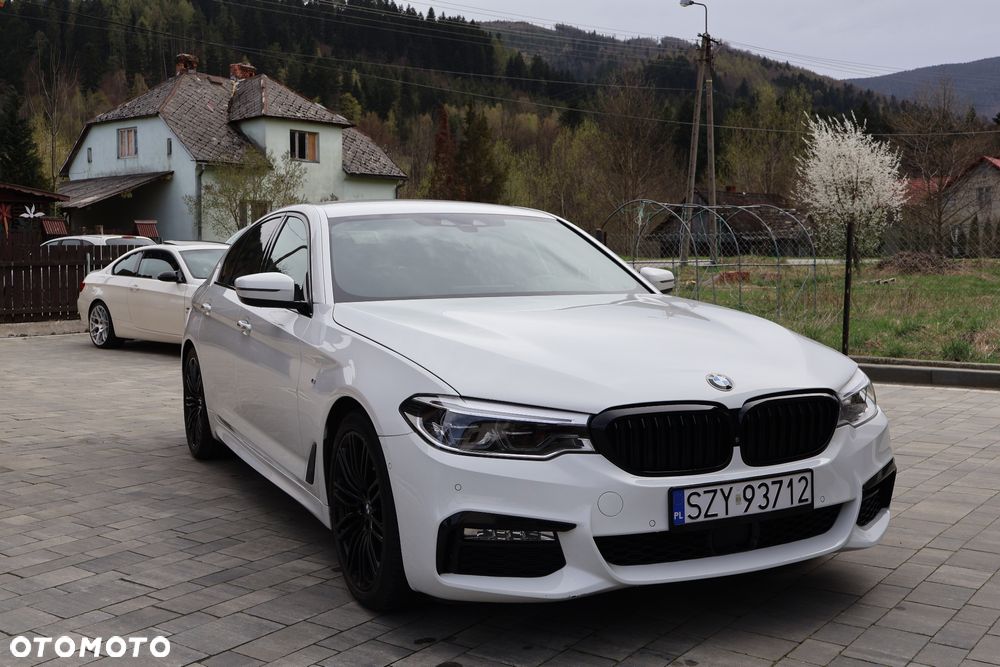 BMW Seria 5 520d M Sport - 2