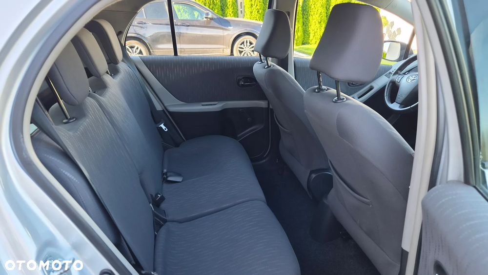 Toyota Yaris 1.33 Sol - 18