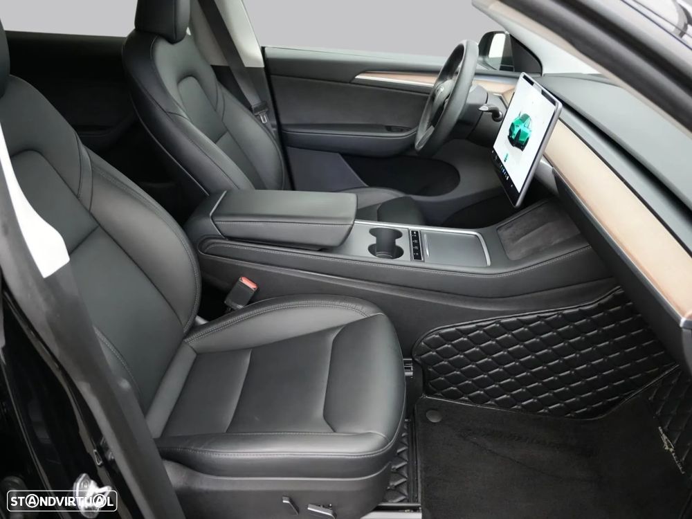 Tesla Model Y Performance Dual Motor AWD - 7