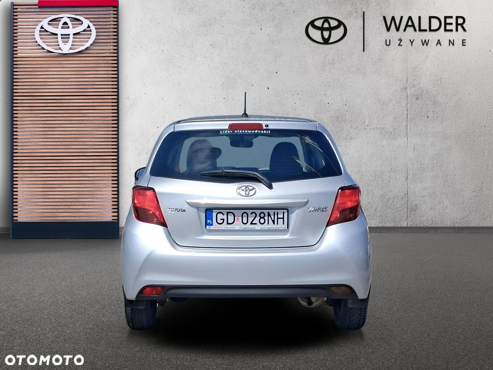 Toyota Yaris - 4