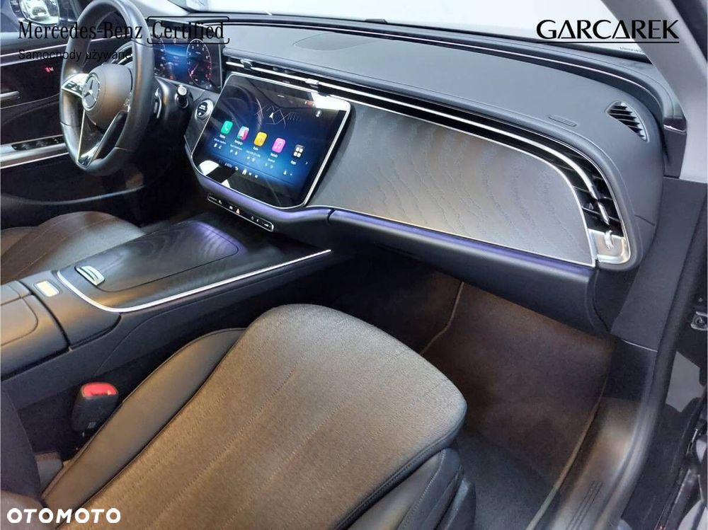 Mercedes-Benz Klasa E - 24