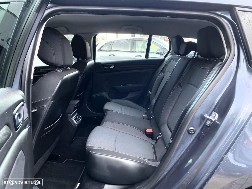 Renault Mégane Sport Tourer 1.5 dCi Limited - 33
