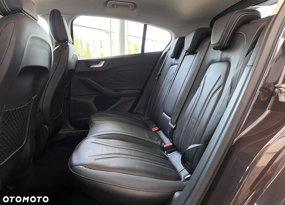 Ford Focus 1.5 EcoBoost Vignale - 23