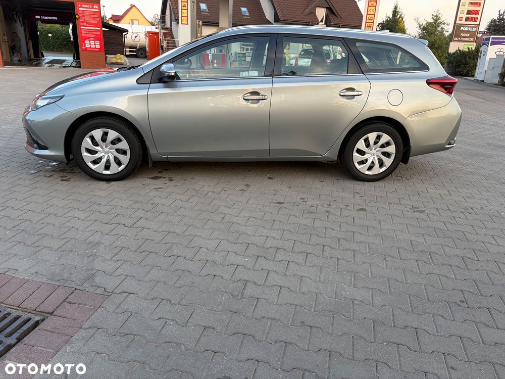 Toyota Auris 1.6 Comfort - 6