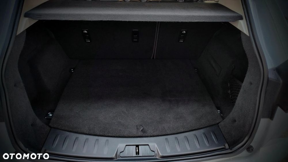 Jaguar E-Pace 2.0 i4P AWD S - 11