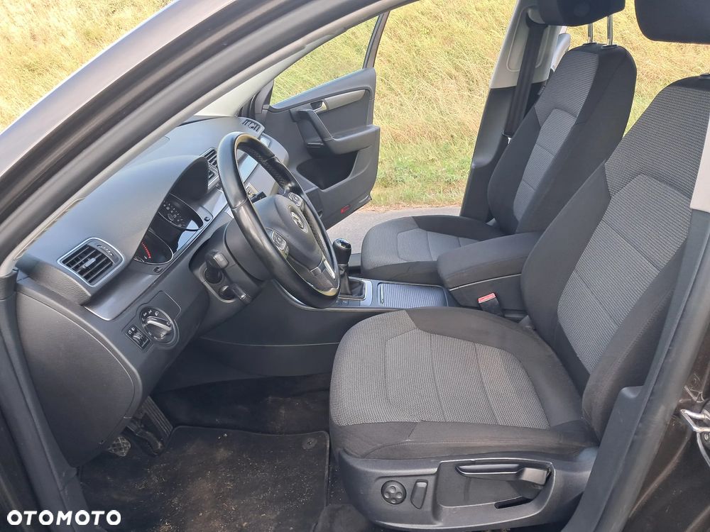 Volkswagen Passat 2.0 TDI Highline - 10