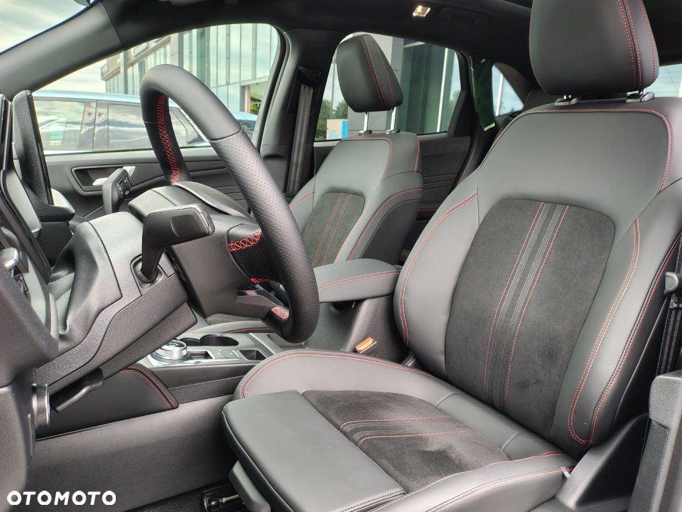 Ford Kuga - 22