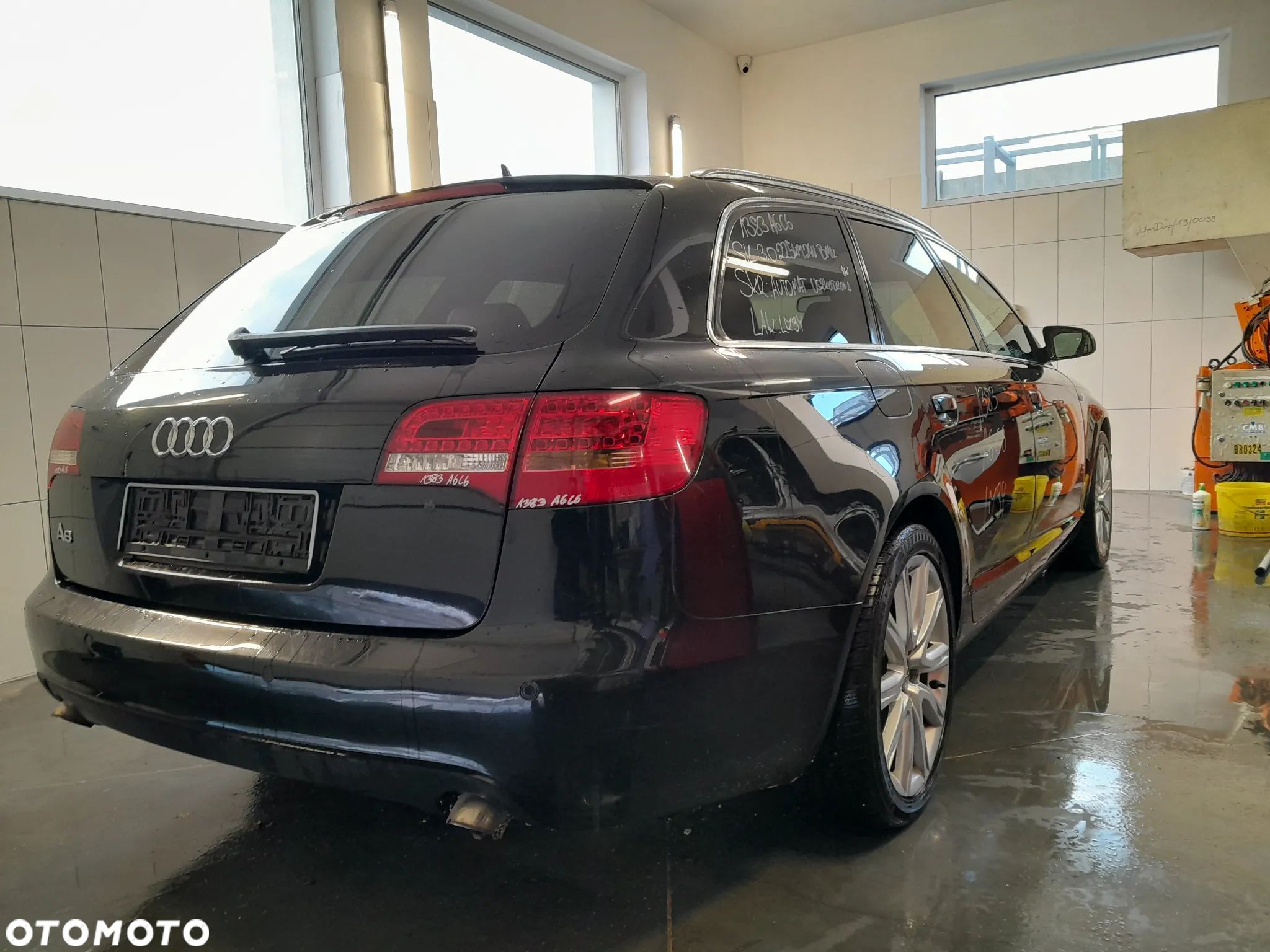 AUDI A6 C6 AMORTYZATOR PRAWY TYLNY PRAWY TYŁ PNEUMATYCZNY - 1