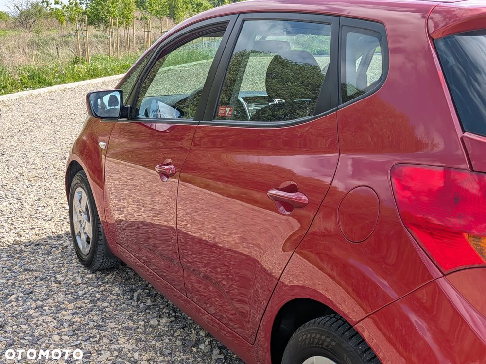 Kia Venga 1.4 Business Line - 17