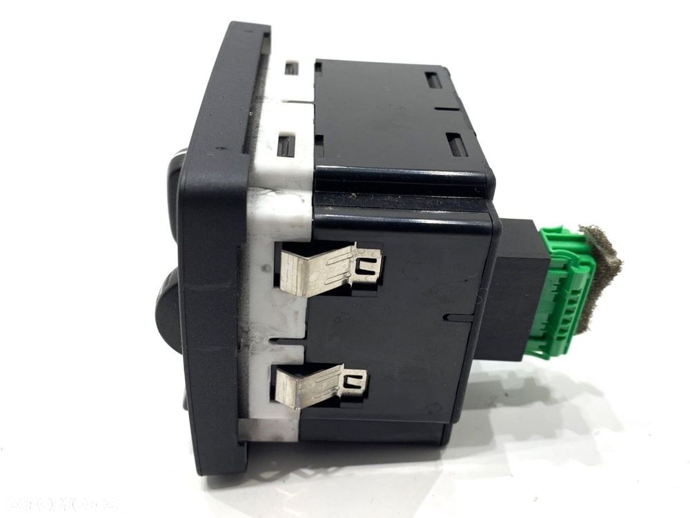 WŁĄCZNIK ŚWIATEŁ  VOLVO V50 (545) 2003 - 2012 2.0 D 100 kW [136 KM] olej napędowy 2004 - 2010 - 2