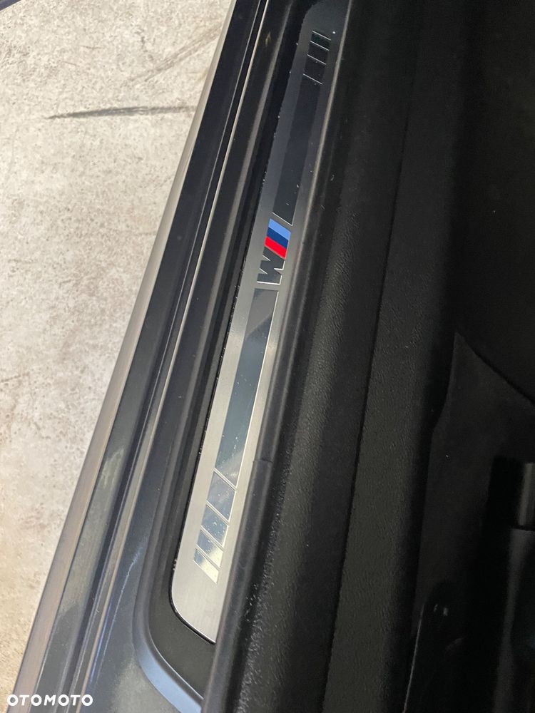 BMW Seria 3 320d Touring xDrive - 10