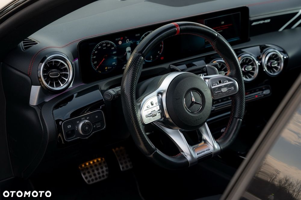 Mercedes-Benz CLA AMG 35 4-Matic 7G-DCT - 21