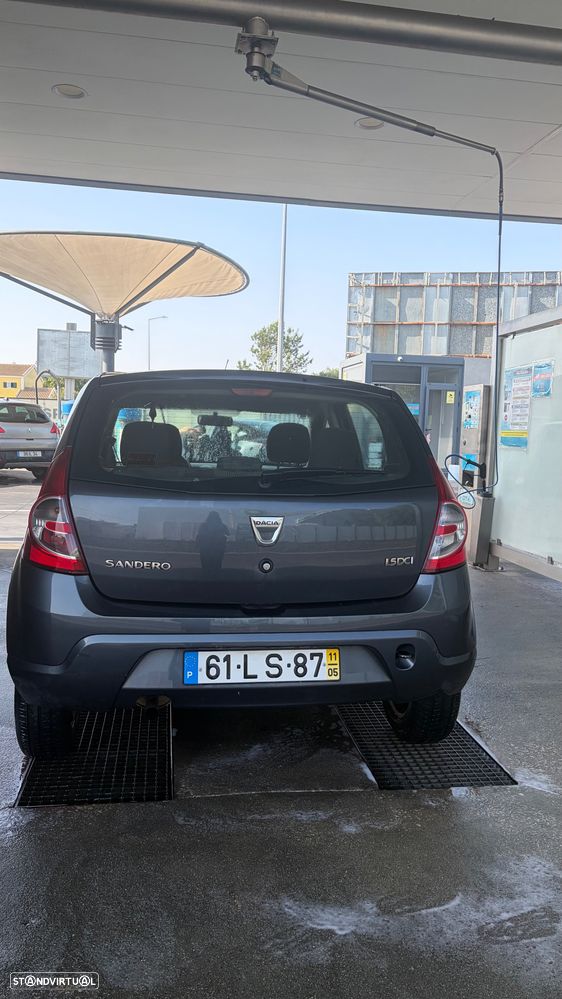 Dacia Sandero 1.5 dCi Confort - 4