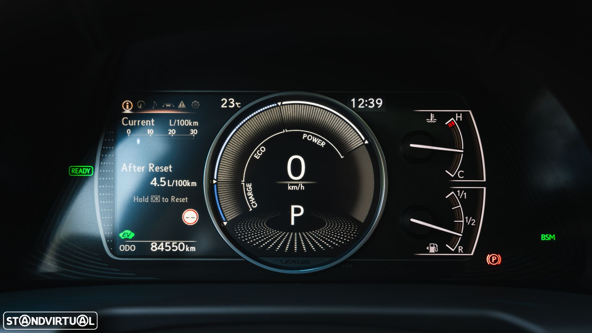 Lexus ES 300h Special Edition - 32