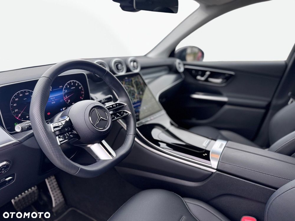 Mercedes-Benz GLC - 12