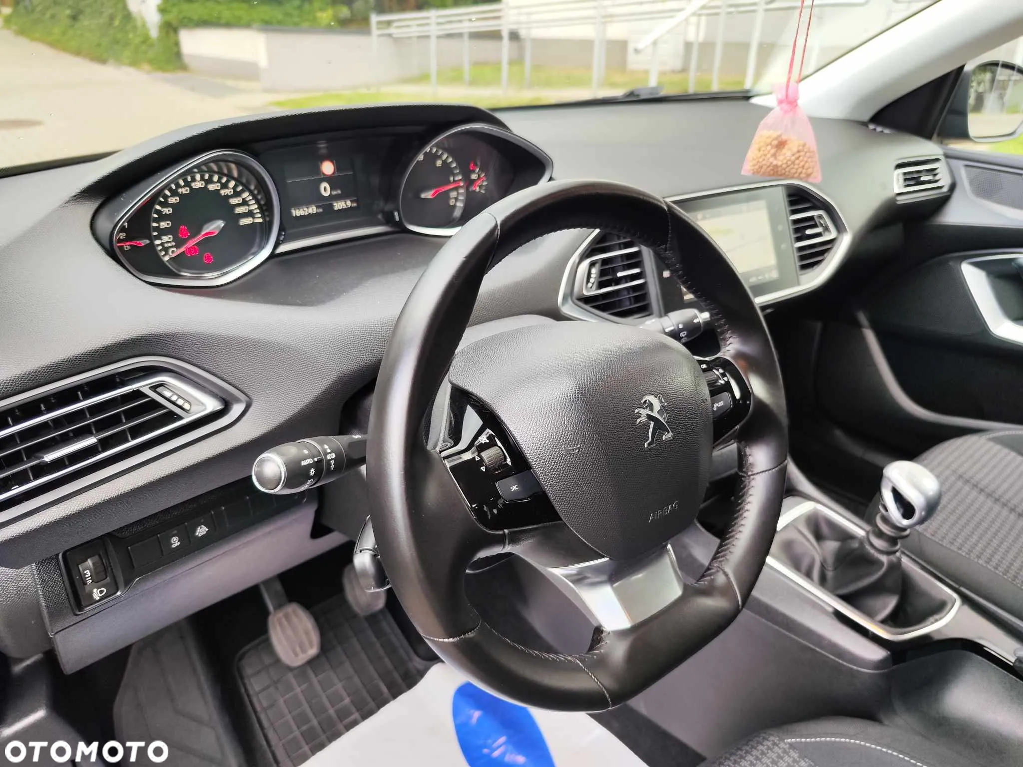 Peugeot 308 1.5 BlueHDi Allure Pack S&S - 19