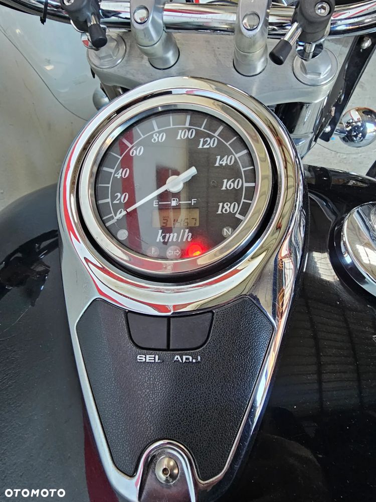 Suzuki VL 800 Volusia - 9