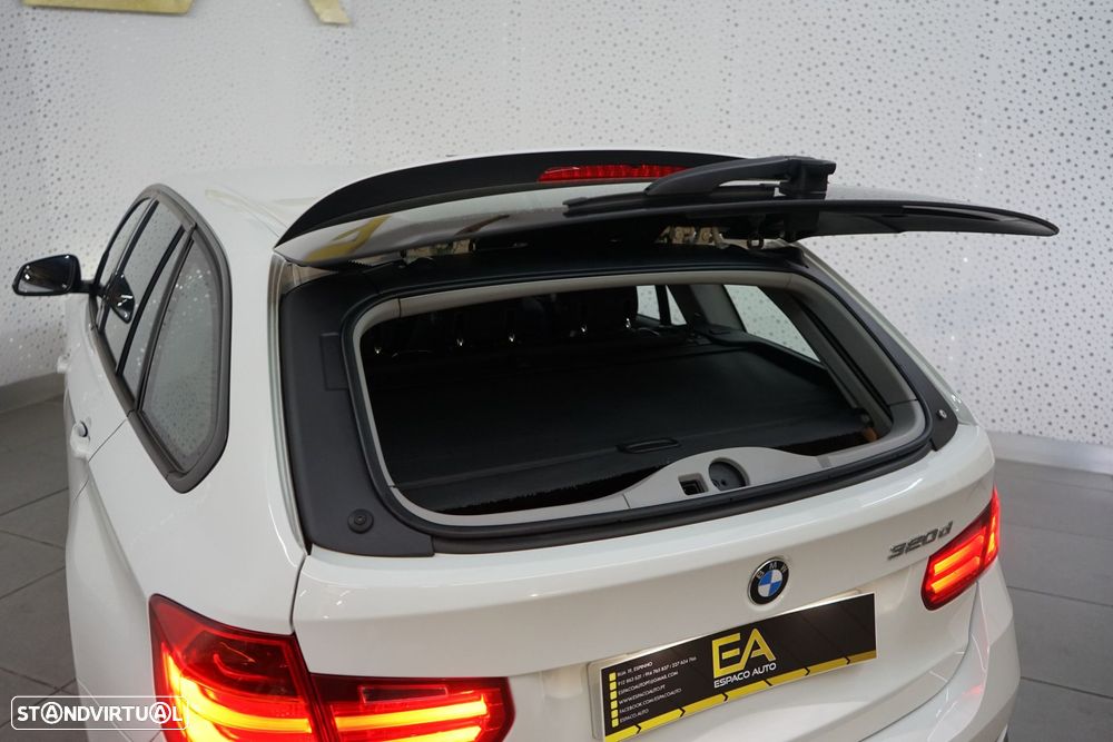 BMW 320 d Touring Line Sport - 10